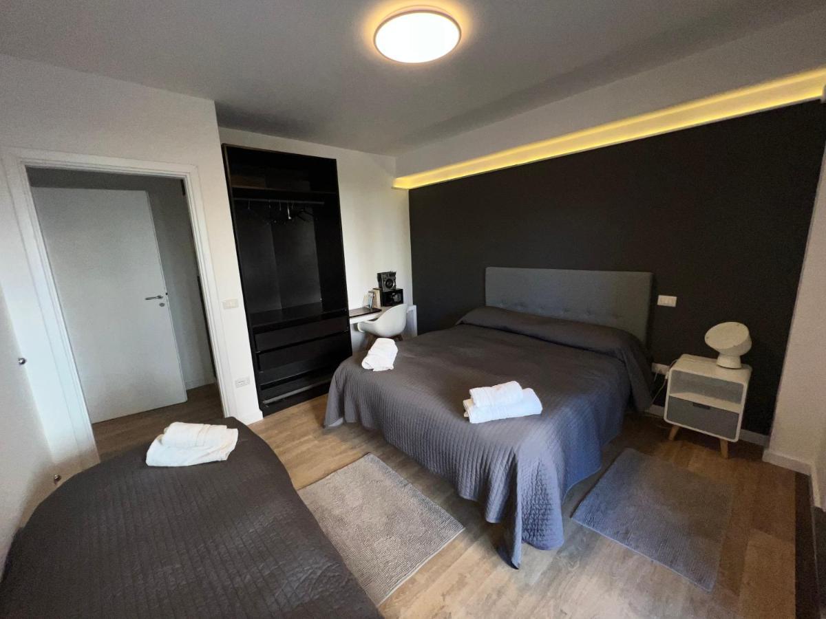 Domi Apartments Wellness Pompeja Zewnętrze zdjęcie