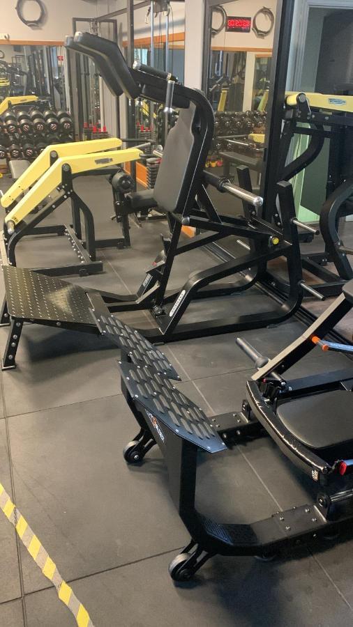 Domi Apartments Wellness Pompeja Zewnętrze zdjęcie