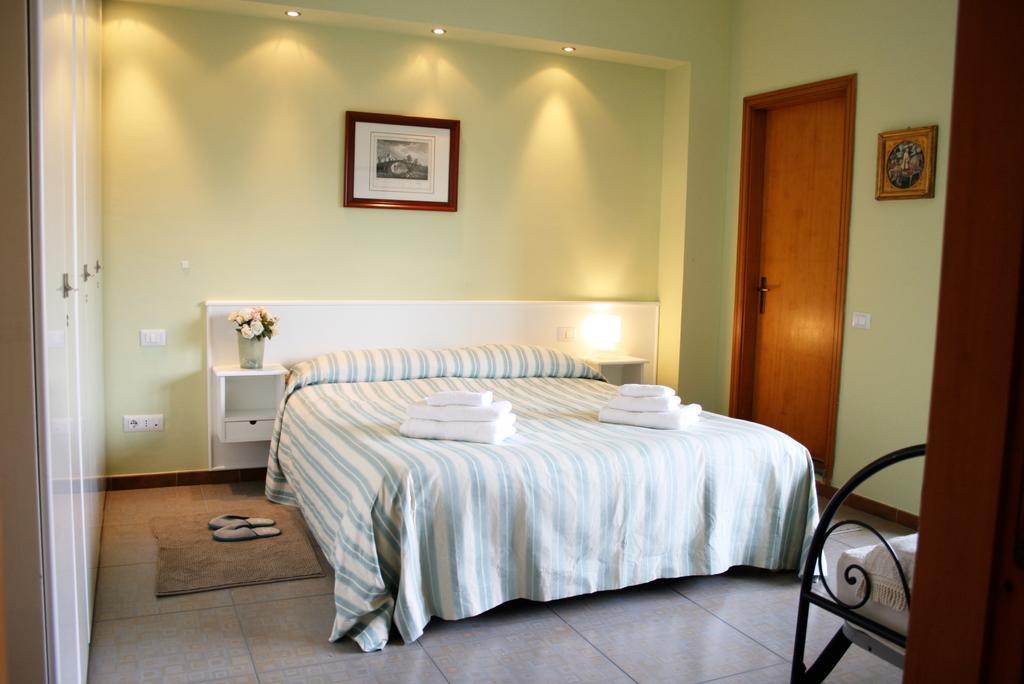 Domi Apartments Wellness Pompeja Pokój zdjęcie